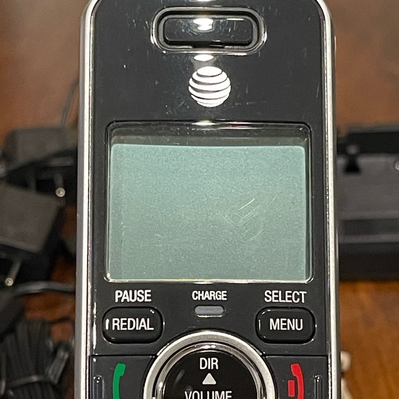 ATT CL82414 3 Handset Cordless Answering System extra handset - Picture 9 of 16